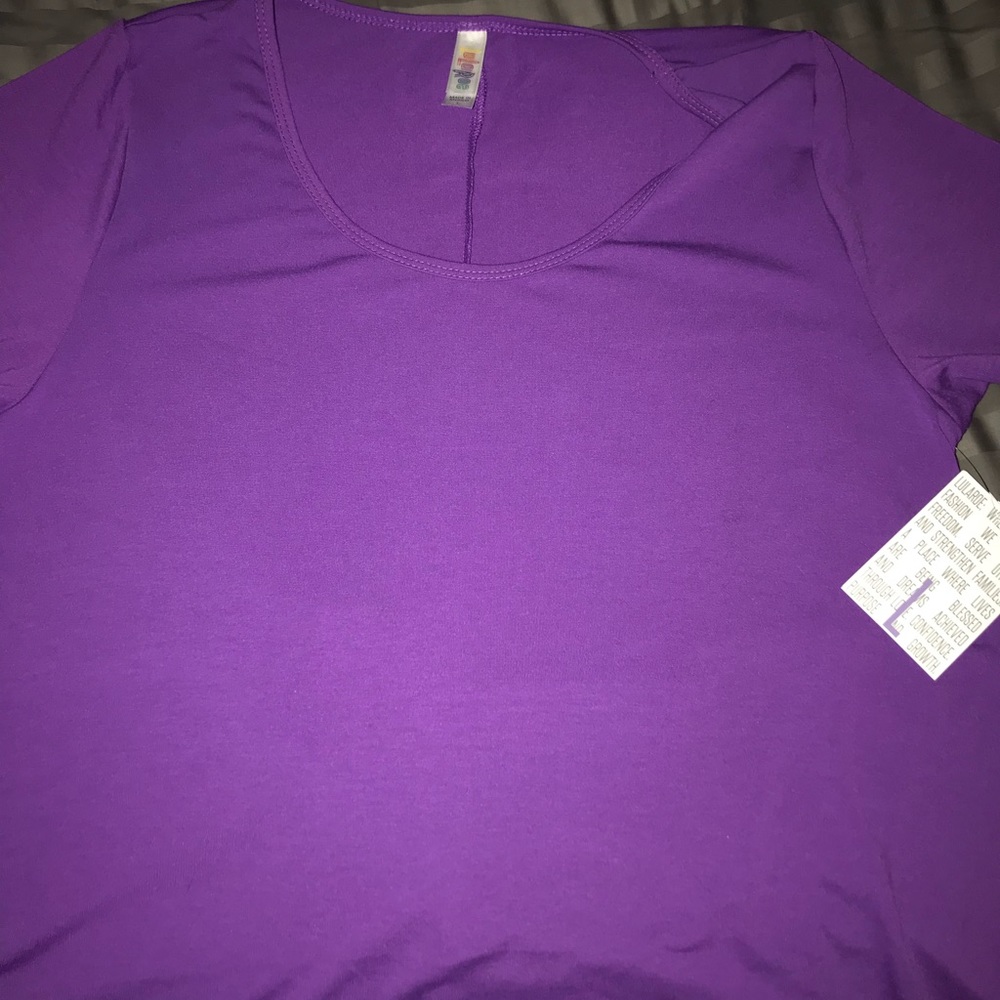 Lularoe perfect t!